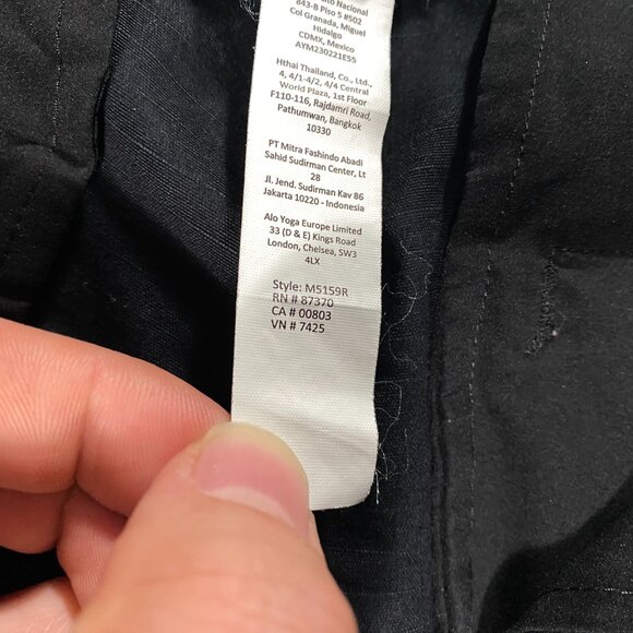 M5159R - ALO Loose Straight Leg Cargo Ripstop Trouser Black men's size 30x29.5 - Picture 6 of 9